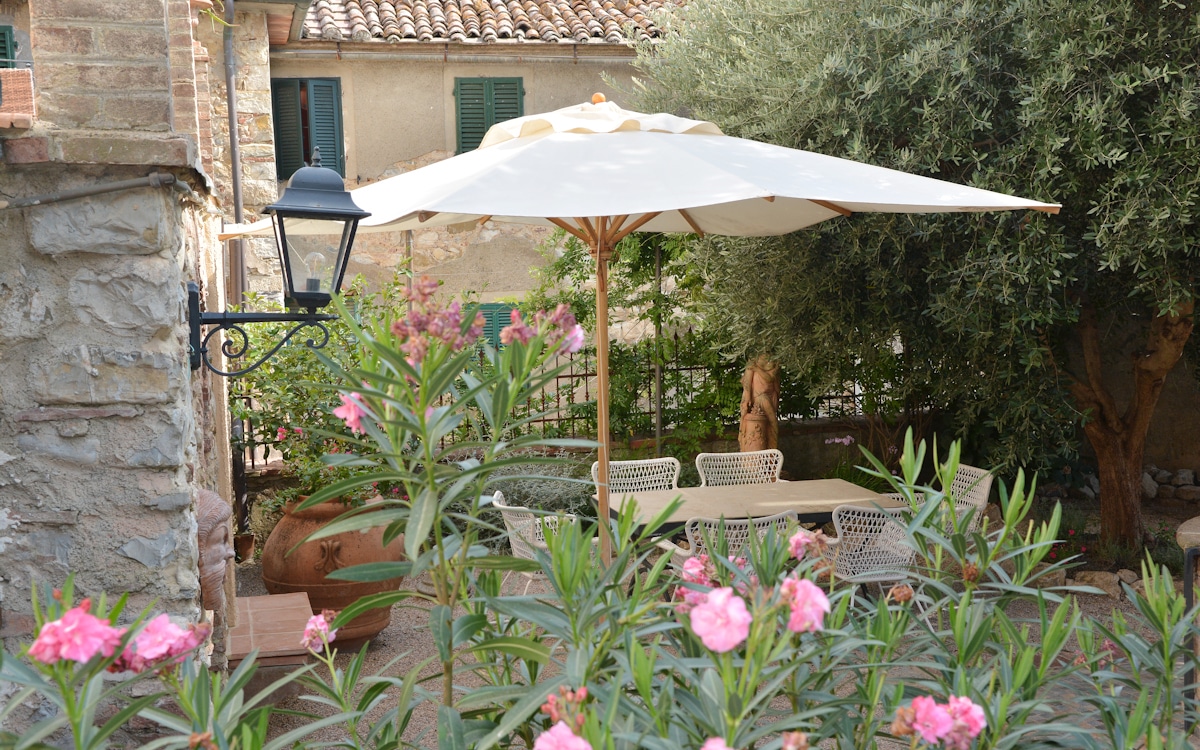 Palazzo Giuncarico, Garten (7)