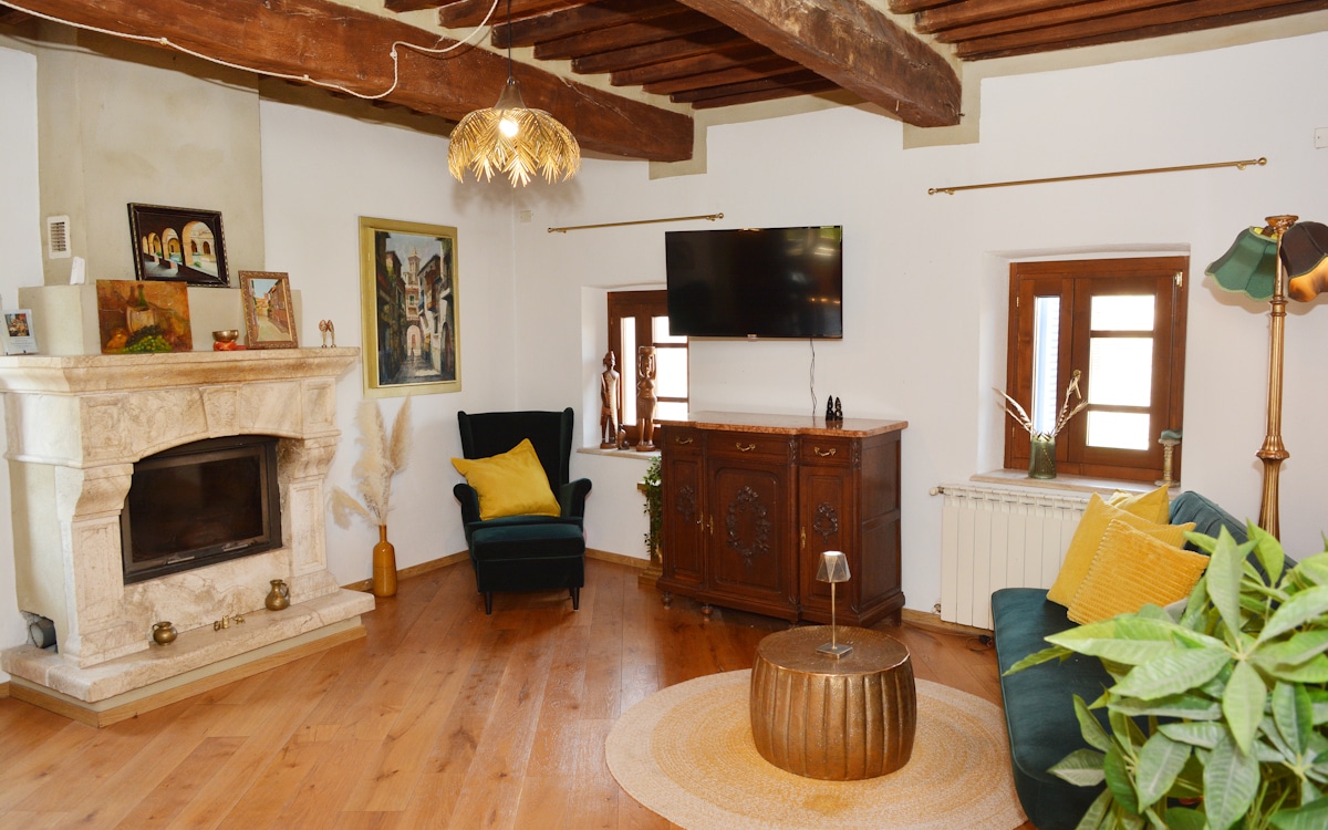 Palazzo Giuncarico, Wohnung im 1. Stock (2)