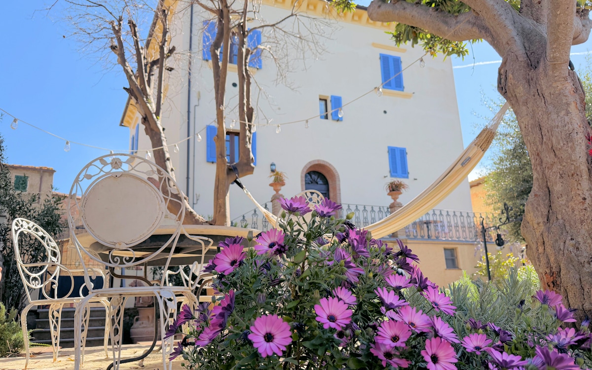 Palazzo Giuncarico, Fassade vom Garten Palazzo Giuncarico, Fassade vom Garten